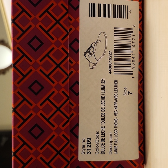 ●NEW● Jamie Full Logo Miller Symbol Sandal - Picture 3 of 9